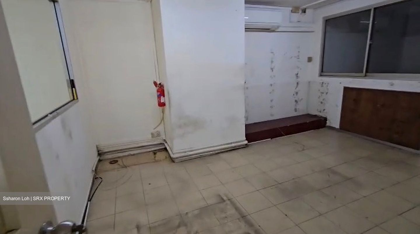 Toh Guan Centre (D22), Factory #621699011